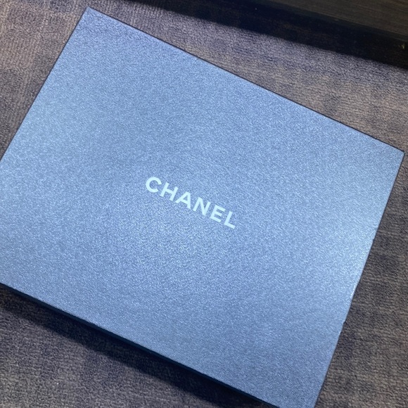 Chanel Puffer Boots Size 41.5 - Picture 2 of 8